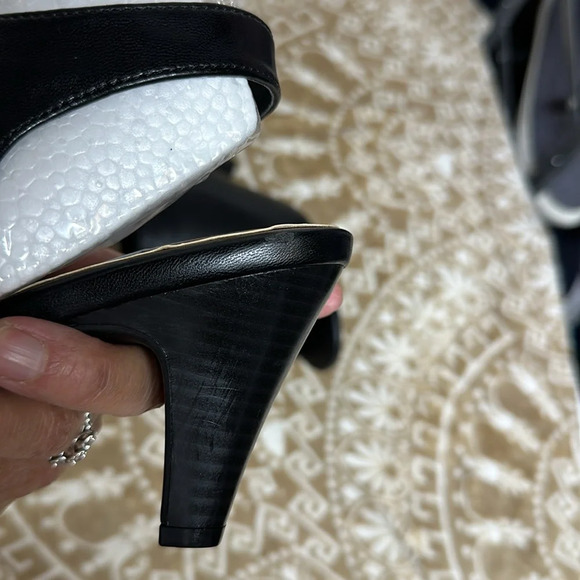 ALFANI Womens Black Padded Step Flex Peep Toe Stacked Heel Buckle Bootie 9.5 - Picture 9 of 10